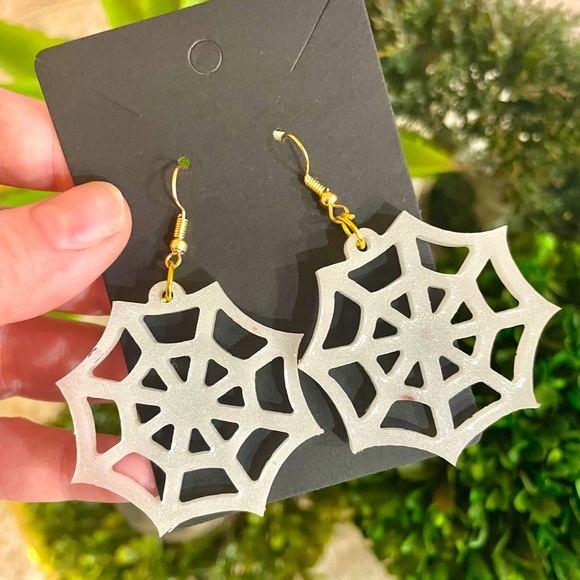 Spiderweb Earrings - Picture 2 of 7